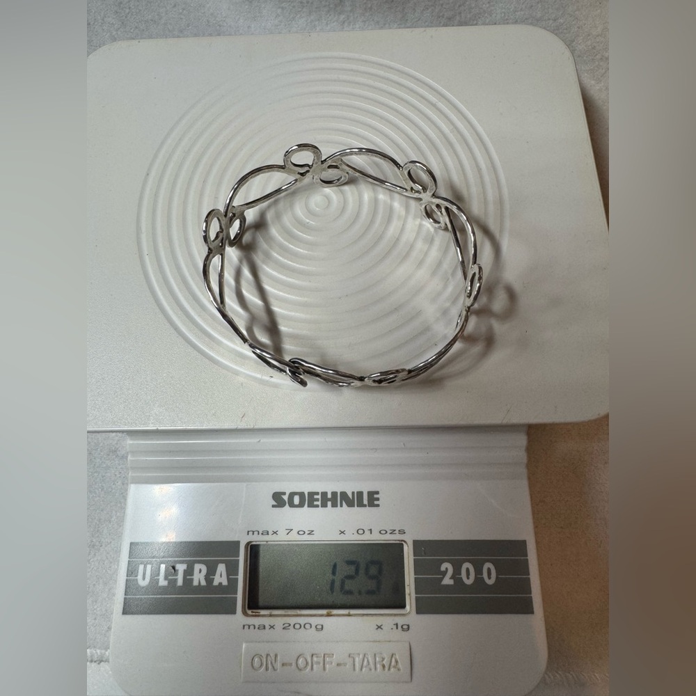 925 Silver scroll bangle - Picture 12 of 13
